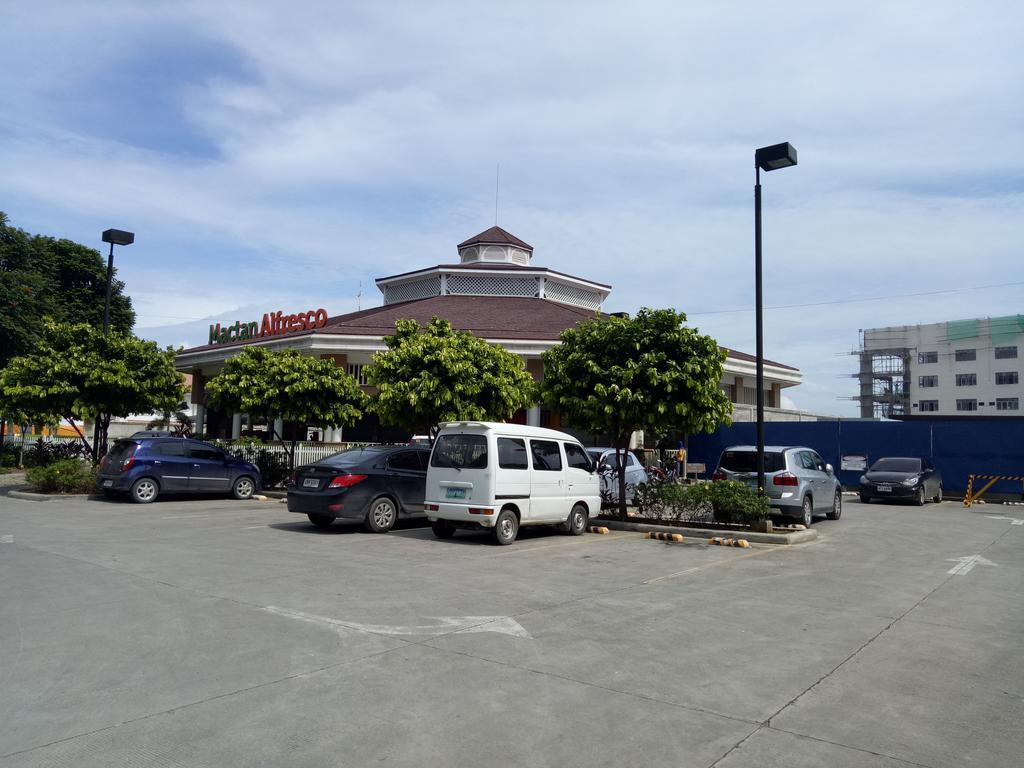 Mactan Newtown Boulevard Lapu-Lapu City Dış mekan fotoğraf